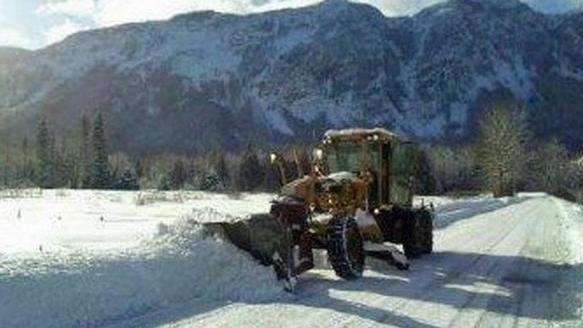 Winter Reminder: Do Not Park Cars Along the Roadway During the Winter